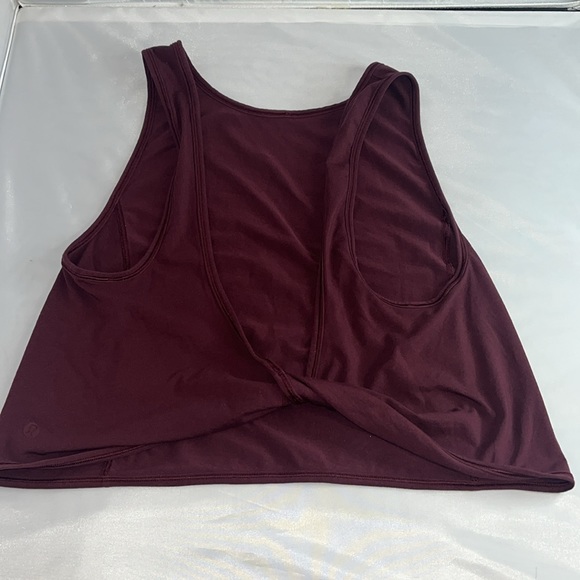 Lululemon Maroon top with twist in back - Picture 2 of 5